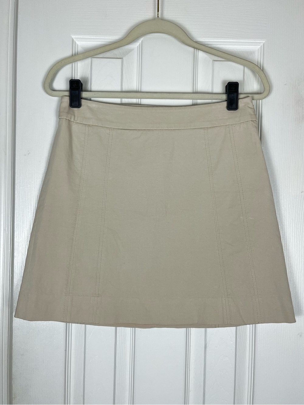 White House Black Market Beige Lined Mini Skirt Sz 4 Stretch A-Line